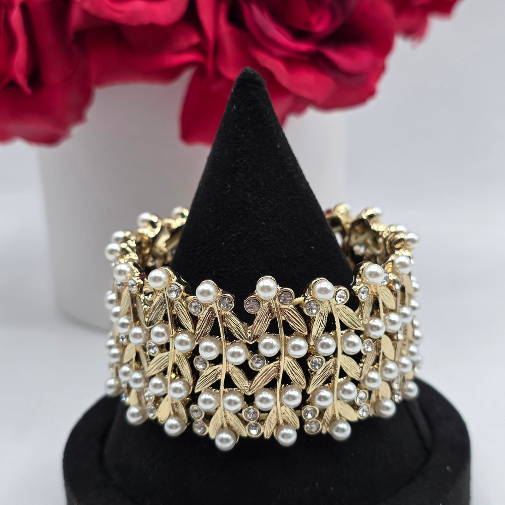 Monet‎ Gold Tone Faux Pearl Rhinestone Leaf Stretch Cuff Bracelet New